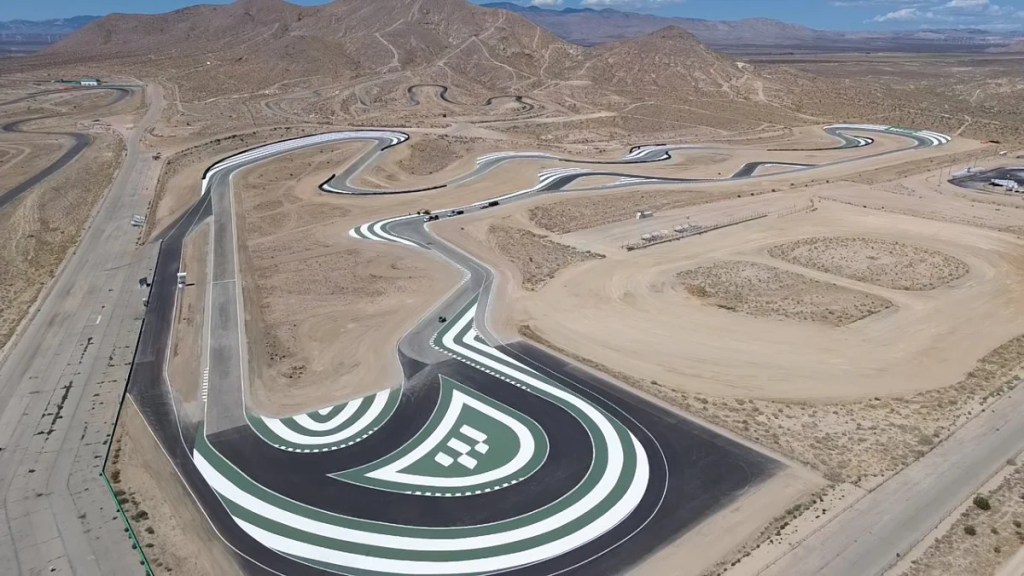 The tracks at Willow Springs shown from above.